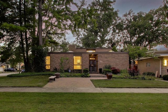 9000 Tripp Avenue, Skokie, IL 60076