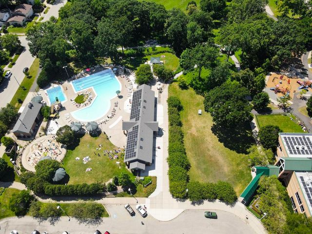9000 Tripp Avenue, Skokie, IL 60076