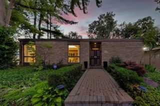 9000 Tripp Avenue, Skokie, IL 60076