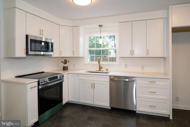 501 QUINCY DR, Turnersville, NJ 08012