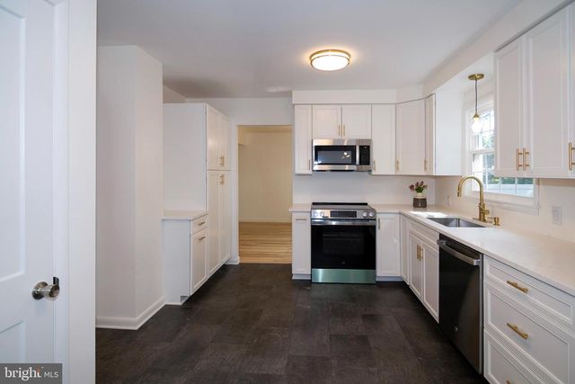 501 QUINCY DR, Turnersville, NJ 08012