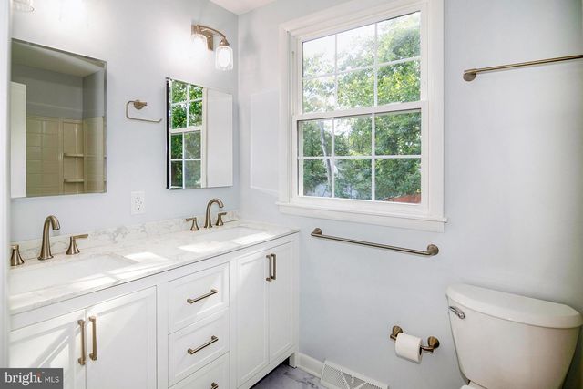 501 QUINCY DR, Turnersville, NJ 08012