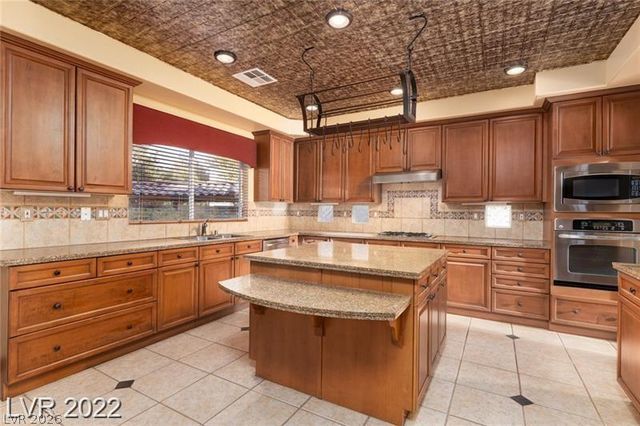 10524 Torre De Nolte Street, Las Vegas, NV 89141