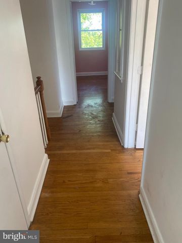 906 MASEFIELD RD, Baltimore, MD 21207