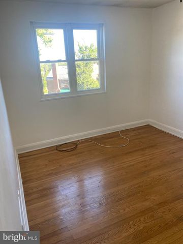 906 MASEFIELD RD, Baltimore, MD 21207