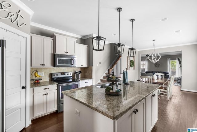 105 LAKE RIDGE DRIVE, Trussville, AL 35173