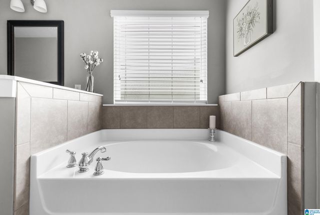 105 LAKE RIDGE DRIVE, Trussville, AL 35173