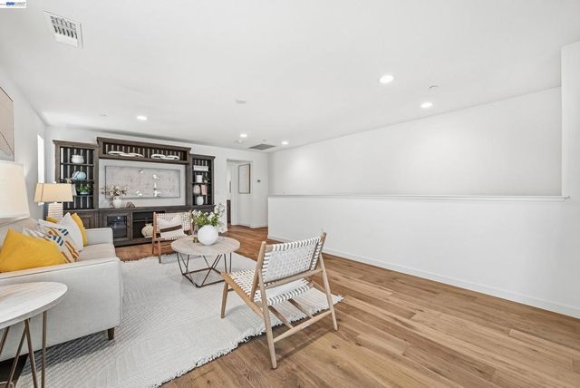 8556 Seawind Way, Newark, CA 94560