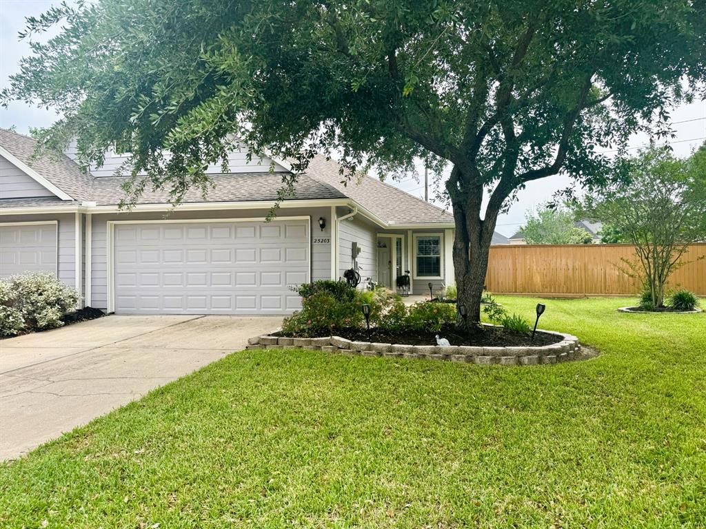 25203 Shadowmere Lane, Katy, TX 77494