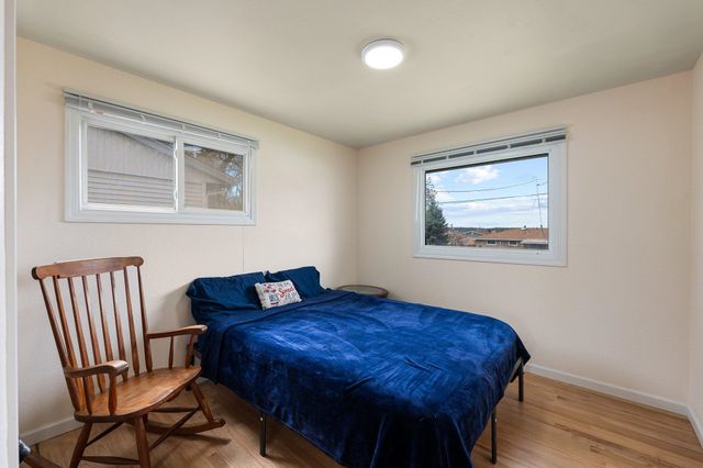 5933 N Moore St, Spokane, WA 99205