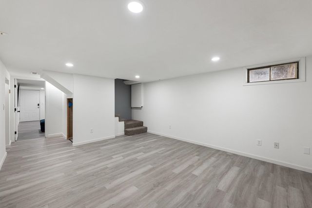 5933 N Moore St, Spokane, WA 99205