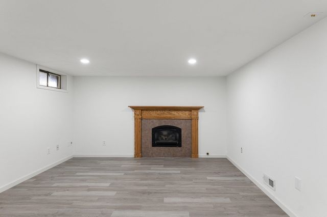 5933 N Moore St, Spokane, WA 99205