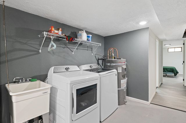 5933 N Moore St, Spokane, WA 99205