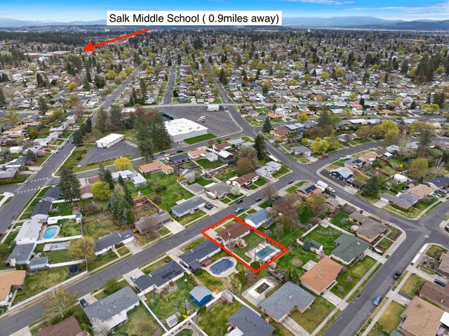 5933 N Moore St, Spokane, WA 99205