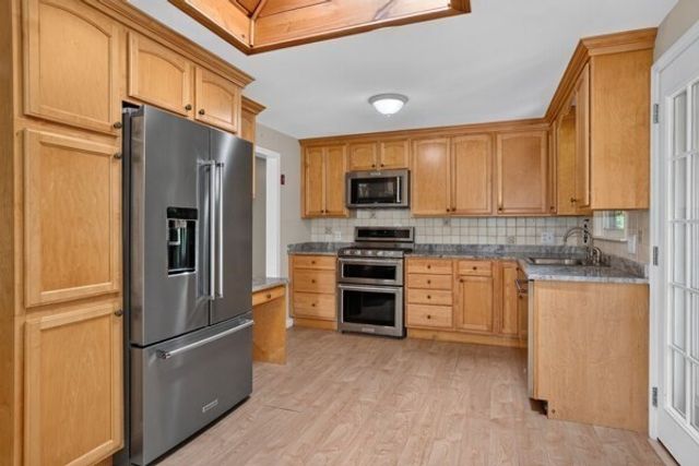 35 Jerrold Street, Holliston, MA 01746