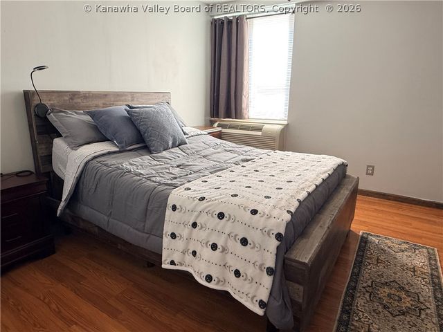 1800 Roundhill Road 907, Charleston, WV 25314