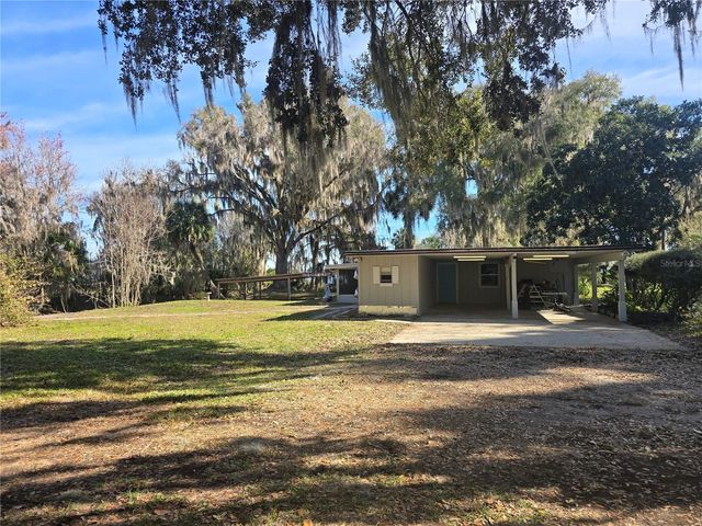 2346 CR 401, Lake Panasoffkee, FL 33538