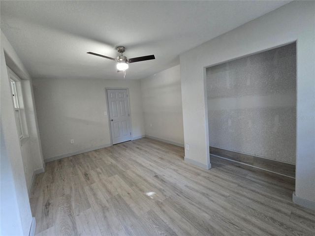 2346 CR 401, Lake Panasoffkee, FL 33538