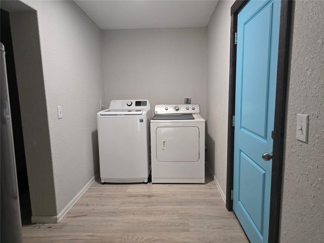 2346 CR 401, Lake Panasoffkee, FL 33538