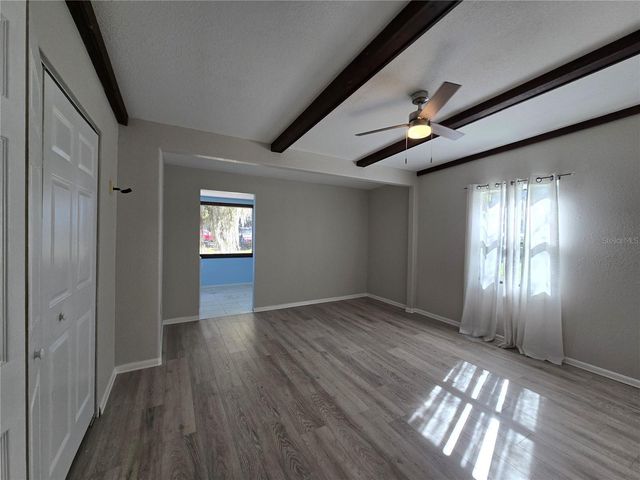 2346 CR 401, Lake Panasoffkee, FL 33538