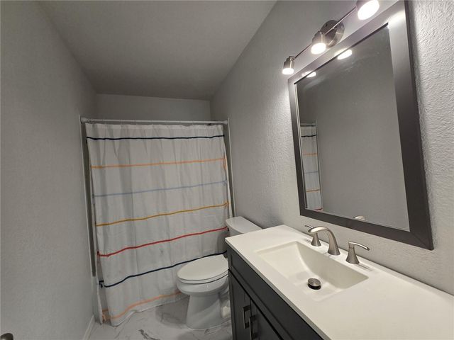 2346 CR 401, Lake Panasoffkee, FL 33538