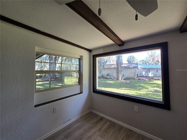 2346 CR 401, Lake Panasoffkee, FL 33538