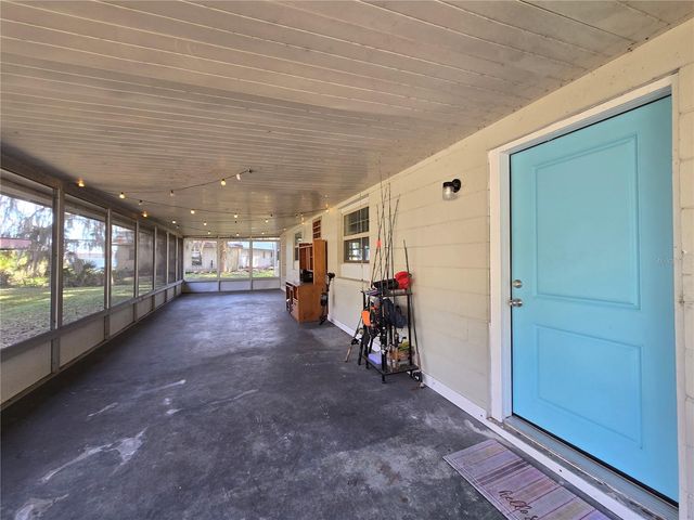 2346 CR 401, Lake Panasoffkee, FL 33538