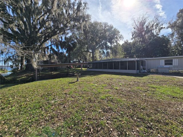 2346 CR 401, Lake Panasoffkee, FL 33538