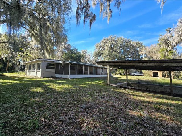 2346 CR 401, Lake Panasoffkee, FL 33538