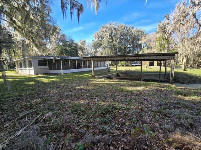 2346 CR 401, Lake Panasoffkee, FL 33538
