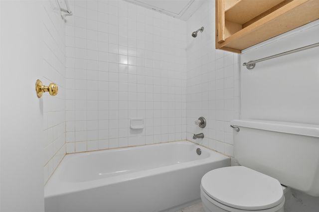 2310 Bamboo Drive J207, Arlington, TX 76006