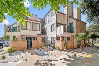 2310 Bamboo Drive J207, Arlington, TX 76006