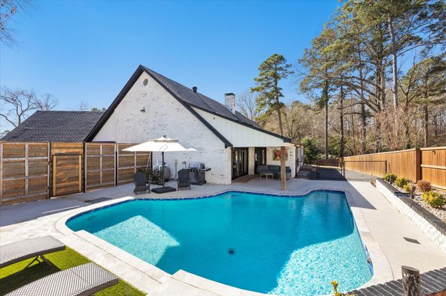 1405 Wisteria Ln, Longview, TX 75604