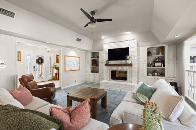 1405 Wisteria Ln, Longview, TX 75604