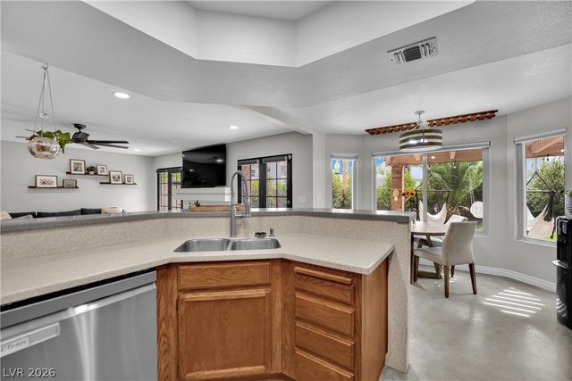 2936 Pleasant Lake Drive, Las Vegas, NV 89117