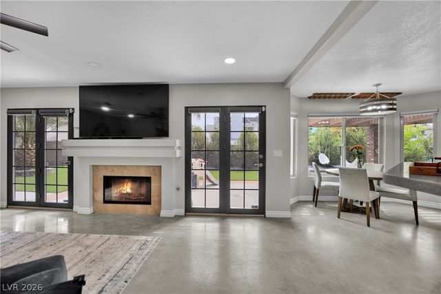 2936 Pleasant Lake Drive, Las Vegas, NV 89117