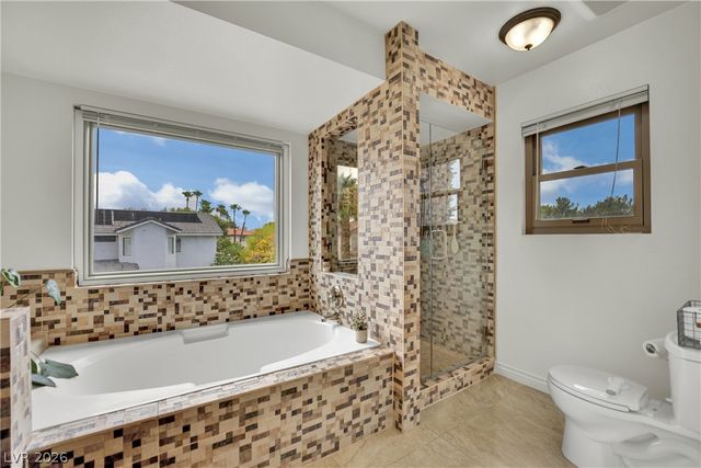 2936 Pleasant Lake Drive, Las Vegas, NV 89117