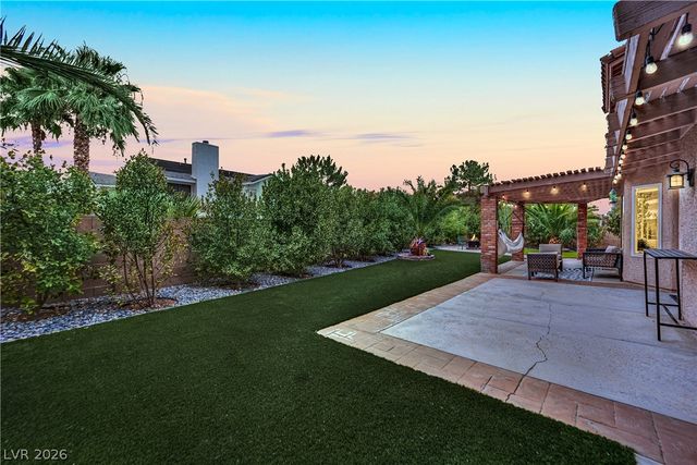 2936 Pleasant Lake Drive, Las Vegas, NV 89117