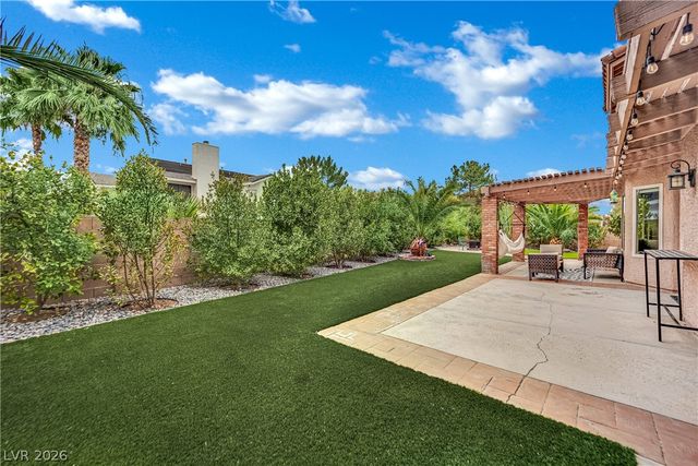 2936 Pleasant Lake Drive, Las Vegas, NV 89117