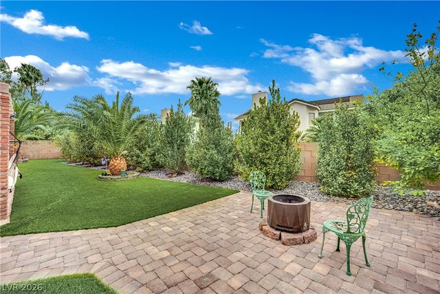 2936 Pleasant Lake Drive, Las Vegas, NV 89117