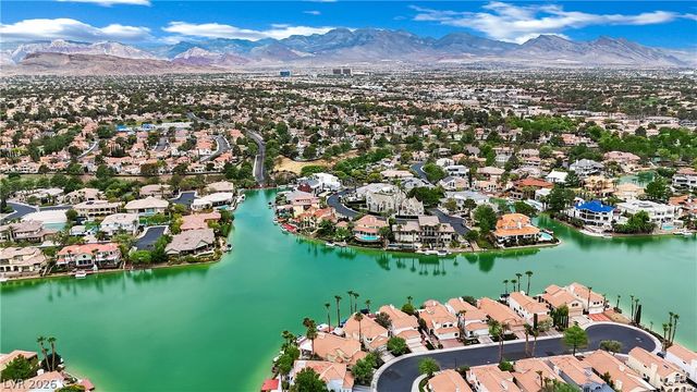 2936 Pleasant Lake Drive, Las Vegas, NV 89117