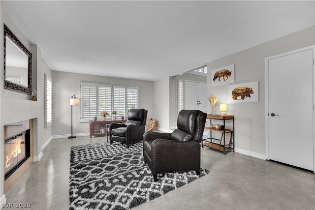 2936 Pleasant Lake Drive, Las Vegas, NV 89117
