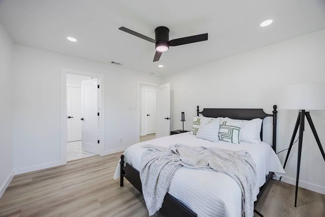2504 Guilford Road, Fort Worth, TX 76107