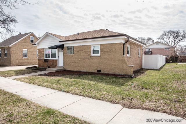 8651 44th Street, Lyons, IL 60534