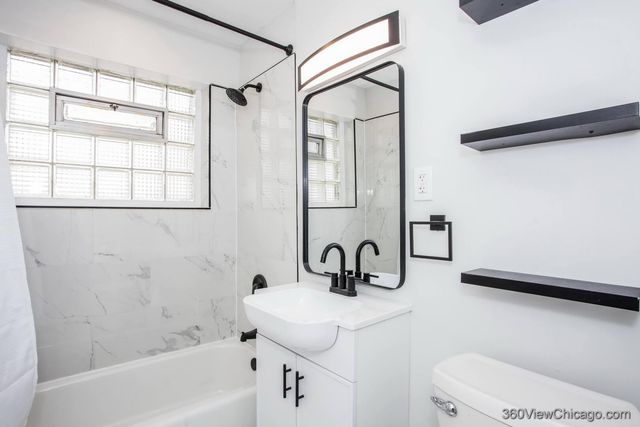 8651 44th Street, Lyons, IL 60534