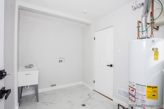 8651 44th Street, Lyons, IL 60534