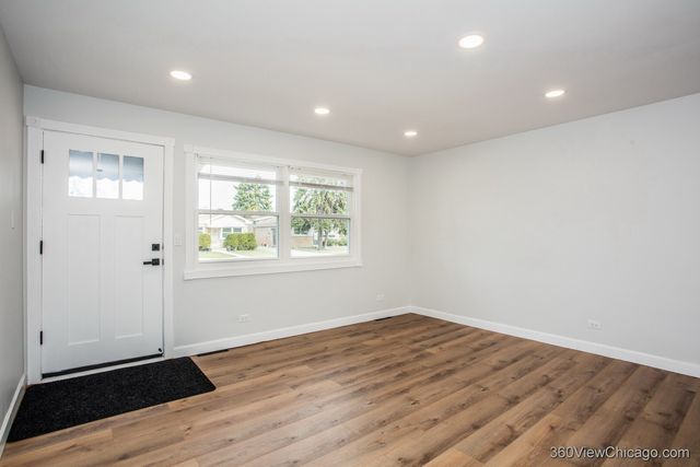 8651 44th Street, Lyons, IL 60534