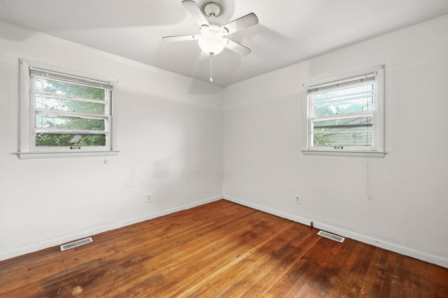 322 Wilson Downing Road, Lexington, KY 40517