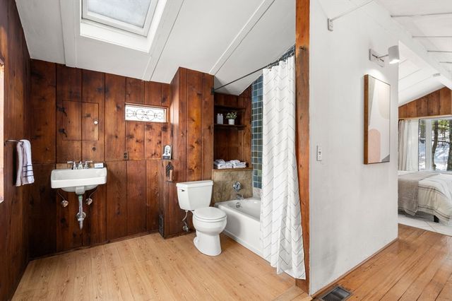 77 Old County Rd., Waltham, MA 02453