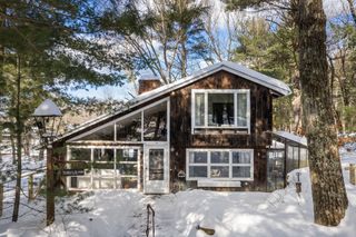 77 Old County Rd., Waltham, MA 02453